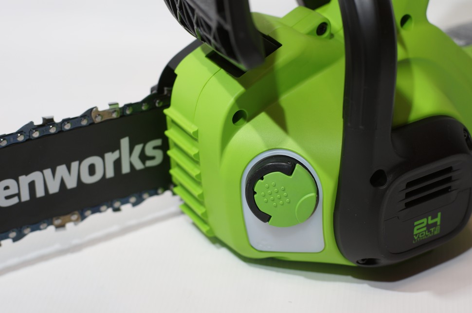 Цепная пила Greenworks G24CS25k4 Gen 2, 24v, 25 см, в комплекте с АКБ 4 А·ч и ЗУ (аккумуляторная)