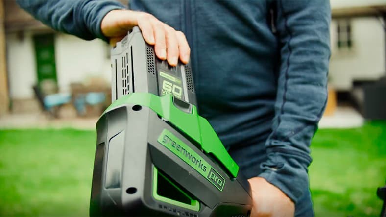 Триммер Greenworks GD60BCB Gen 2, 60v, 40 см, без АКБ и ЗУ (аккумуляторный, нож)