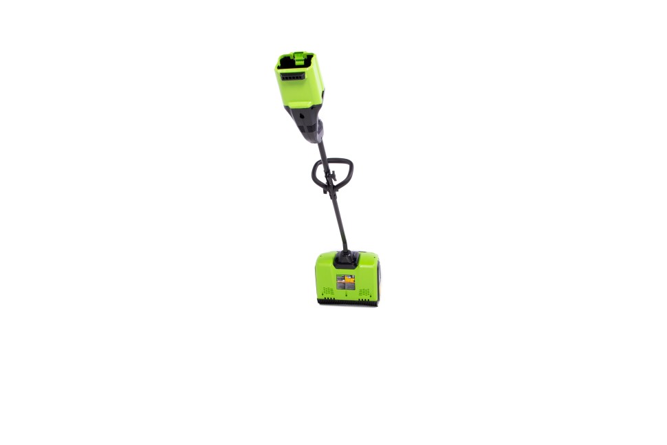 Снегоуборочная лопата Greenworks GD60SS30, 60v, 30 см, 1.4 кВт, 1.9 л.с, без АКБ и ЗУ (аккумуляторная)