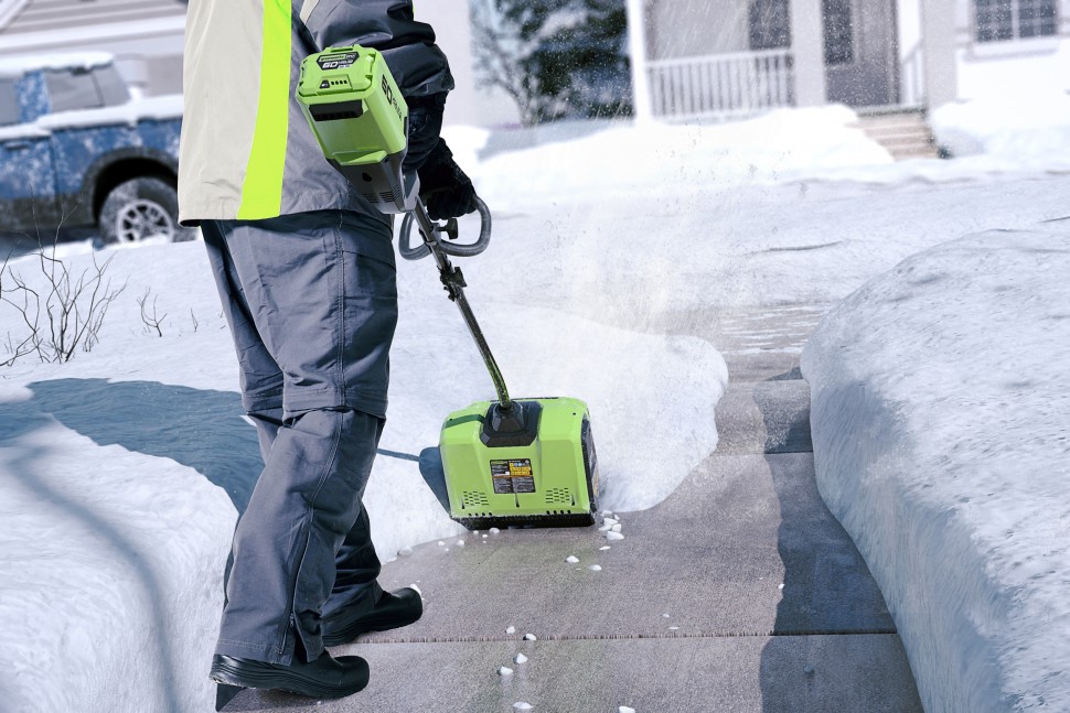 Снегоуборочная лопата Greenworks GD60SS30, 60v, 30 см, 1.4 кВт, 1.9 л.с, без АКБ и ЗУ (аккумуляторная)