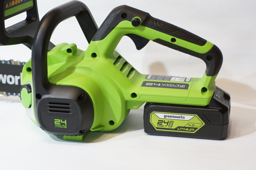 Цепная пила Greenworks G24CS25k2 Gen 2, 24v, 25 см, в комплекте с АКБ 2 А·ч и ЗУ (аккумуляторная)