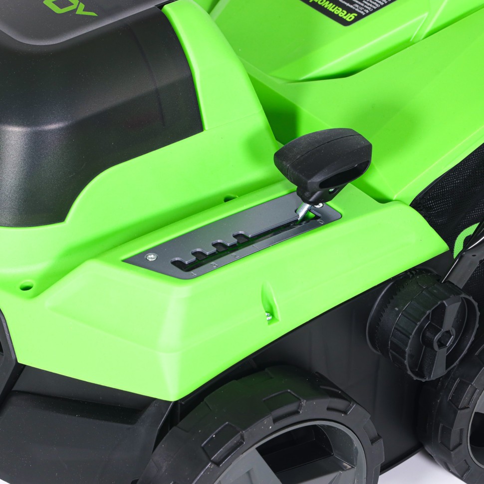 Аэратор скарификатор Greenworks GD40SC38II, 40v, 38 см, без АКБ и ЗУ (аккумуляторный)